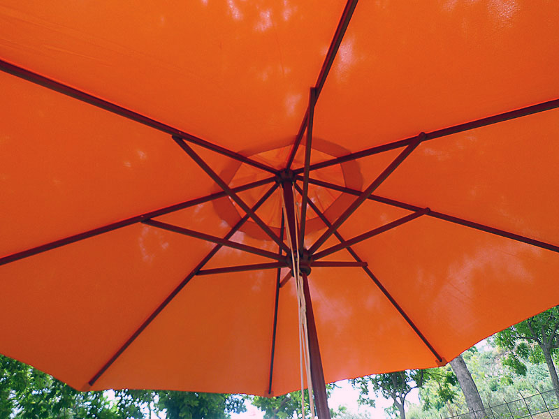 0011 sombrilla madera tela naranja 275xo350 3u